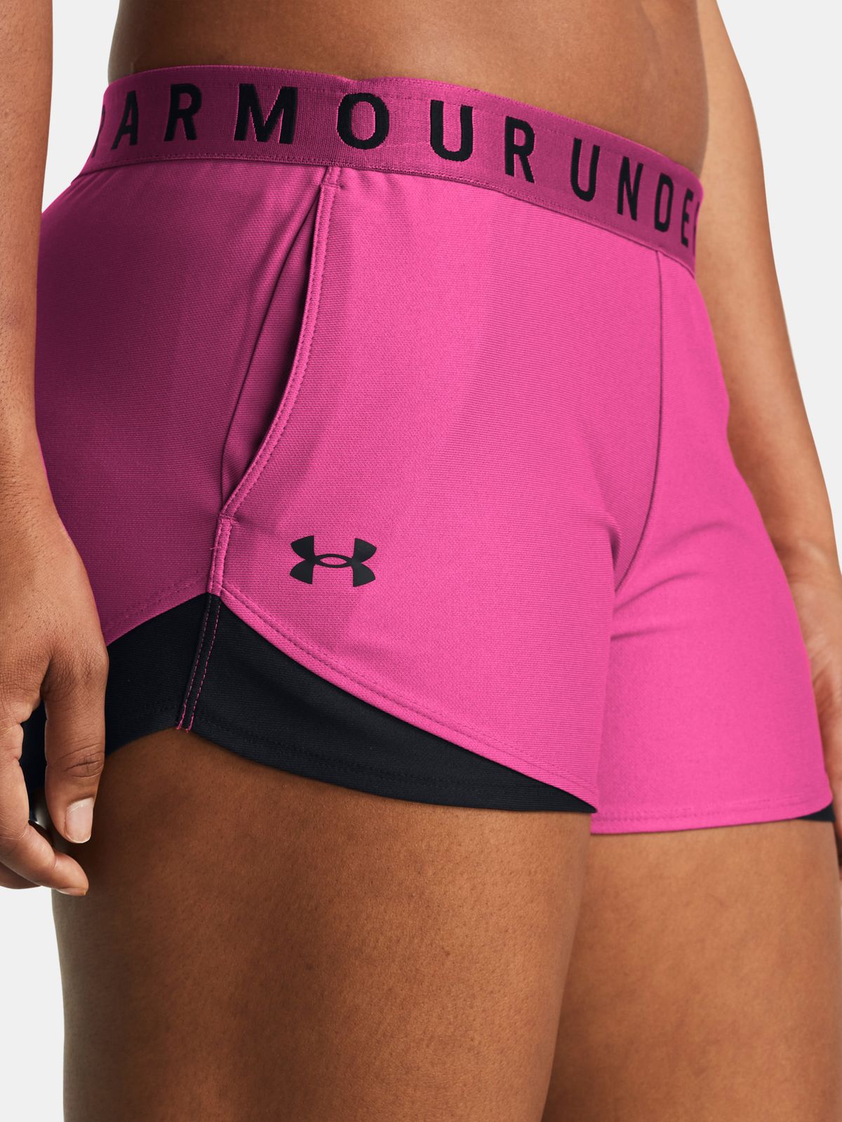 Under Armour női rövidnadrág