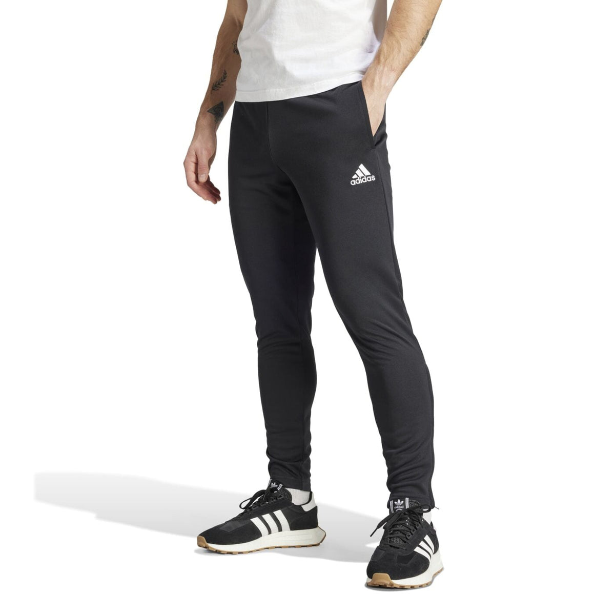 adidas Entrada 22 férfi edzőnadrág – fekete / sötétkék